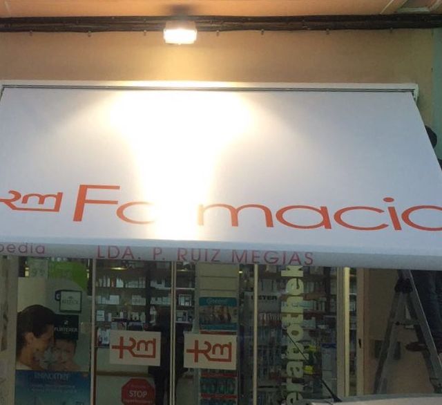 Toldos Antón FARMACIA