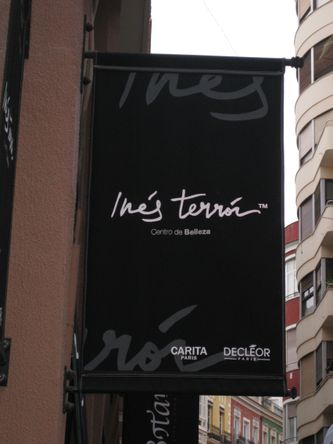 Toldos Antón Salón de belleza Inés Terrón
