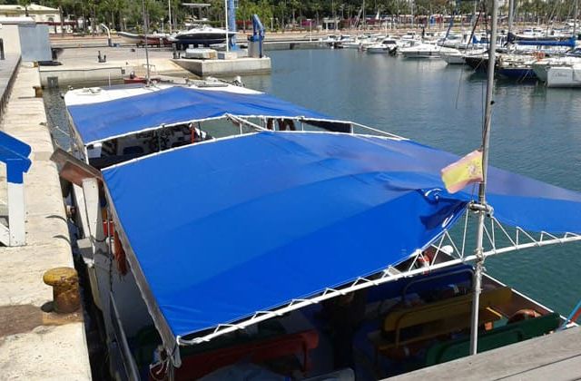 Toldos Antón toldo azul en barco